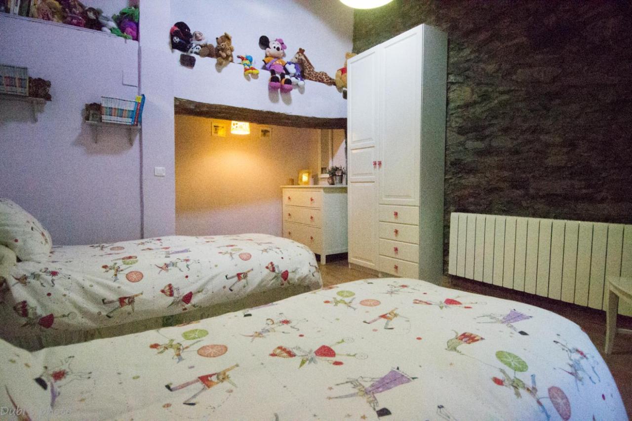 La Casita De Leire Pensionat Tamajon Exteriör bild