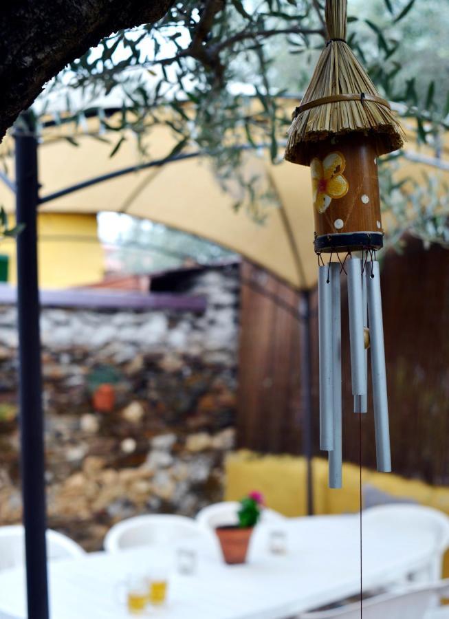 La Casita De Leire Pensionat Tamajon Exteriör bild